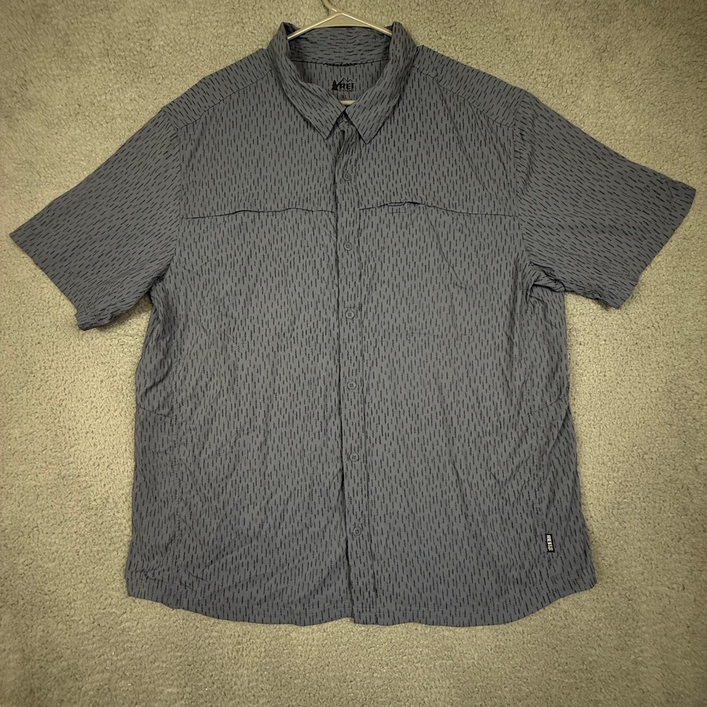 REI COOP Mens XL Gray Short Sleeve Button‎ Up Shirt Lightweight Pocket Hiking